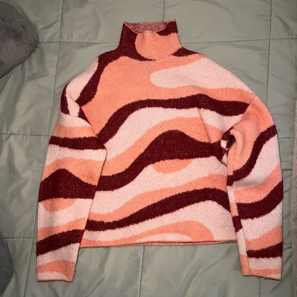 Zara Women's Sweater - Pink and Red Waves